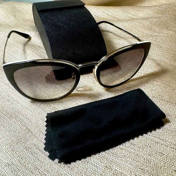 PRADA Sunglasses Black White Cat eye SPR 20U 54022 4BK-500 140 2N - Picture 9 of 12